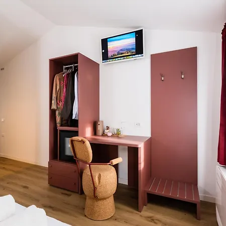 B&B Lambo Cellini - 3*